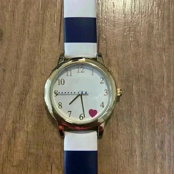 Accessories - Women’s Fashion Watch